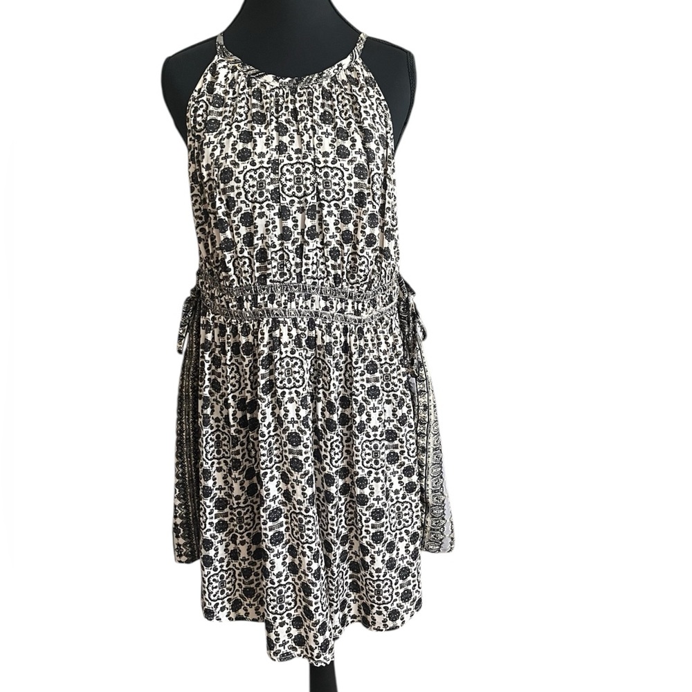 Free People Midsummer’s Day tunic Black and White Floral Dress size L